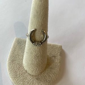 Silver horseshoe ring with crystals
